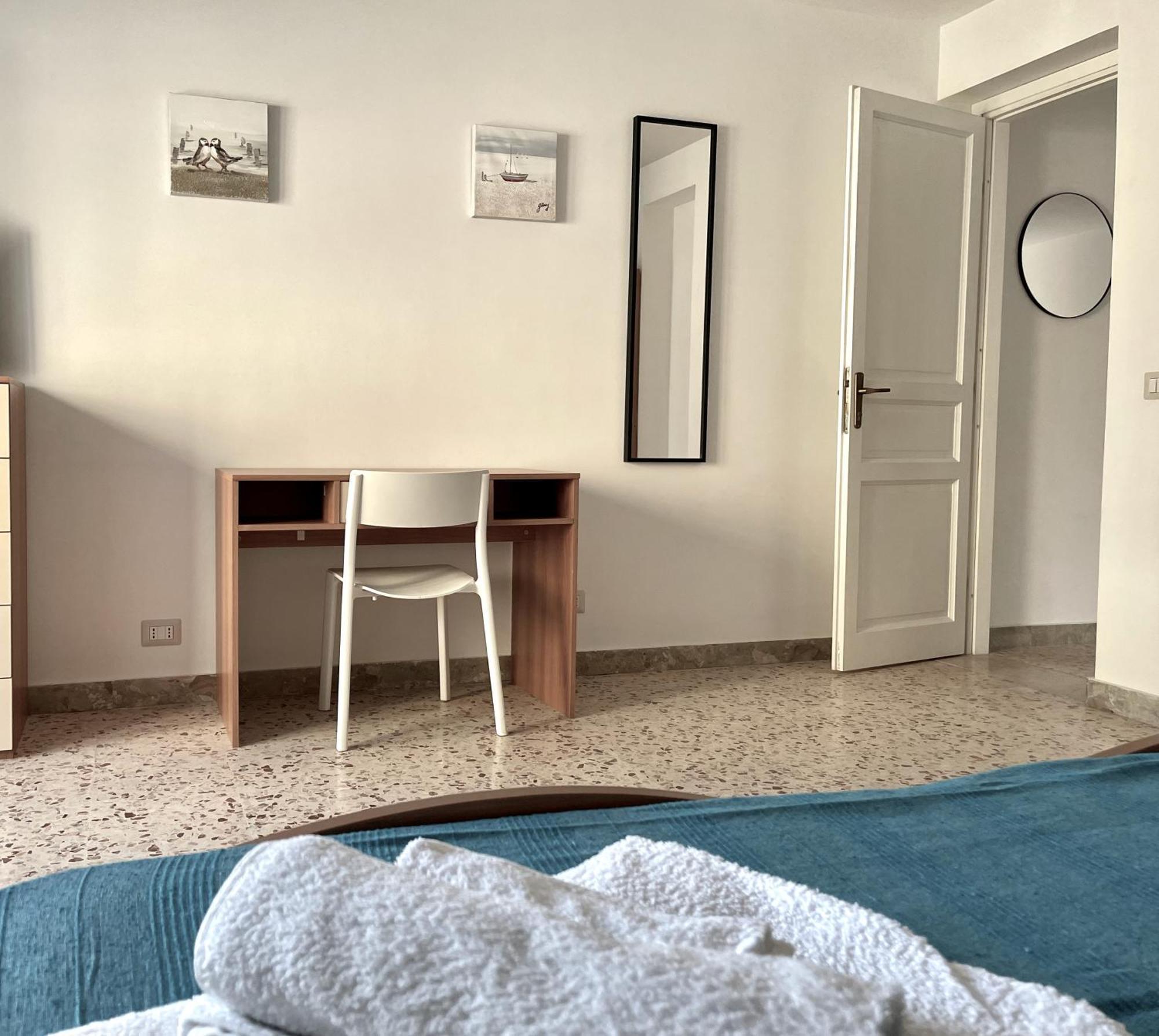 Lorenzo'S House Catania City Centre - Comfortable Large Apartment With 2 Bedrooms And 2 Baths, Close To Trains, Metro And Bus Station Екстериор снимка